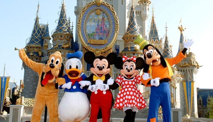 7034a4b7-personagens-parque-magic-kingdom-disney-orlando-1