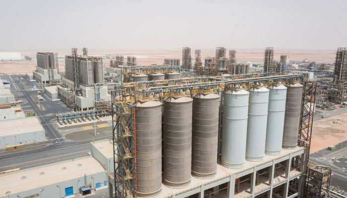 Tanques de armazenamento de combustível no Oriente Médio. Foto: Bloomberg